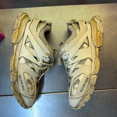 Balenciaga Track avant nettoyage