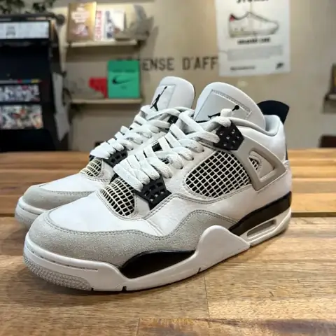 Air Jordan 4 après rénovation
